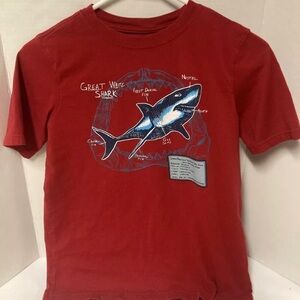 Lands’ End Kids Red Shark Short Sleeve T Shirt Medium